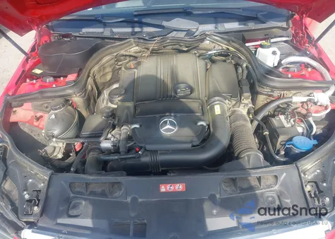 2013 Mercedes-Benz C 250 Luxury/Sport из США, поврежденный, VIN WDDGF4HB2DR262877